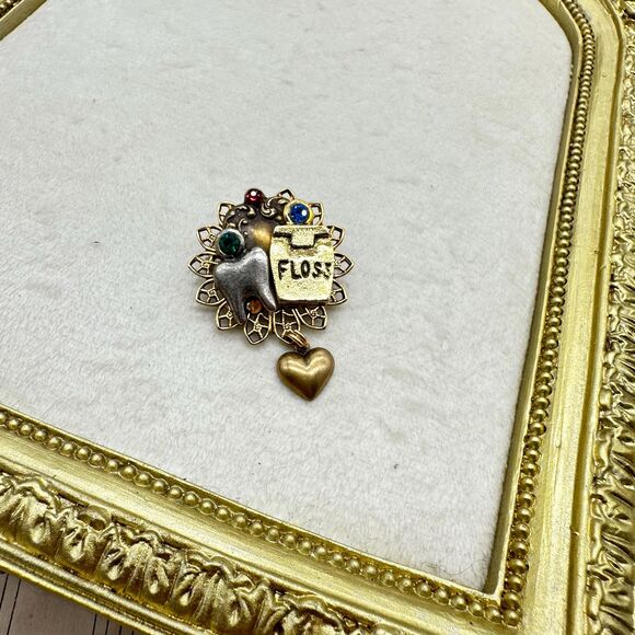 Vintage Jewelry Floss Dentist Brooch Pin Dentist Gift Tooth Brooch - Picture 5 of 8